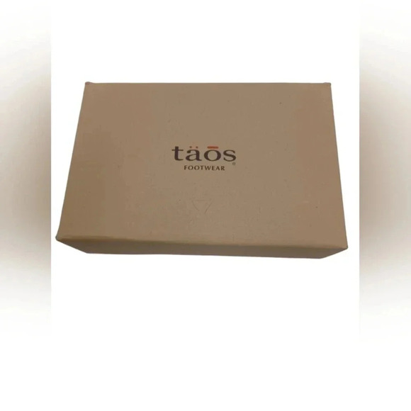 Taos NWT Gray  Velcro Cork Sandals Size 6-6.5 - Picture 9 of 9